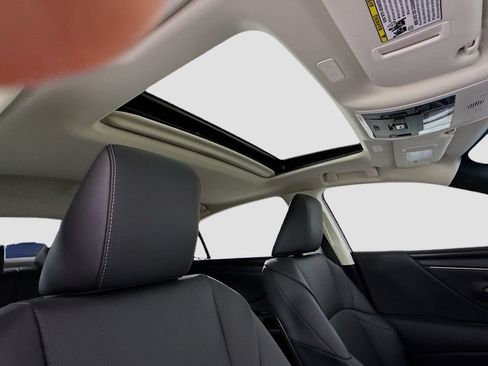 Certified 2025 Lexus ES 300h w/ Premium Package FWD image 18