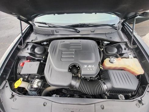 Used 2023 Dodge Charger SXT image 9