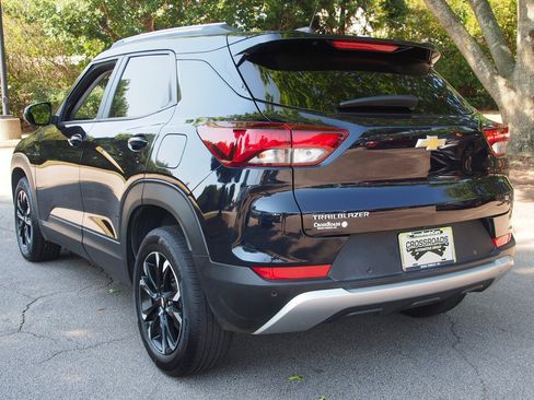 Used 2021 Chevrolet TrailBlazer LT w/ Convenience Package FWD image 5