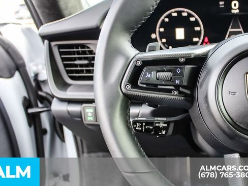 Used 2025 Porsche 911 Carrera GTS image 24