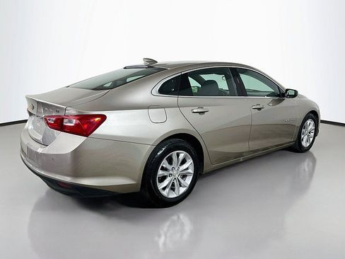 Used 2025 Chevrolet Malibu LT FWD image 7