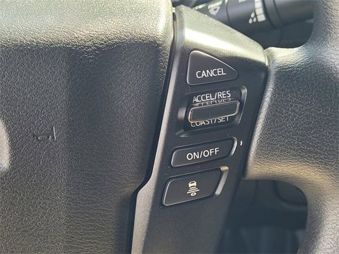 Used 2023 Nissan Frontier SV w/ Technology Package image 14