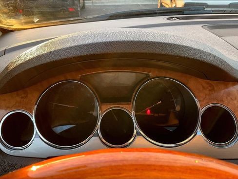 Used 2012 Buick Enclave Leather w/ LPO, Cargo Convenience Pkg image 23