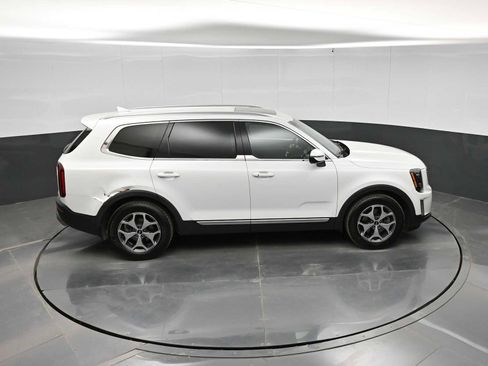 Used 2020 Kia Telluride EX AWD/4WD image 31