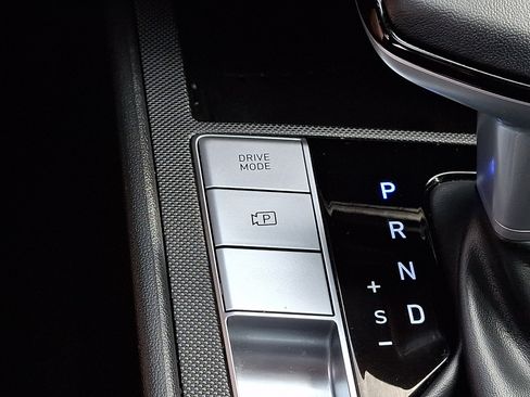 Certified 2023 Hyundai Elantra Limited FWD image 27