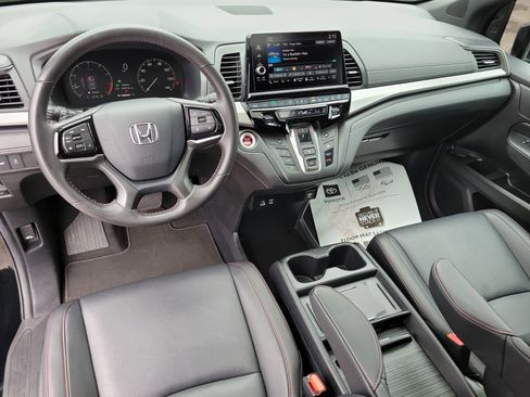 Used 2025 Honda Odyssey Sport-L image 15