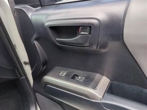 Certified 2021 Toyota Tacoma SR5 RWD image 27