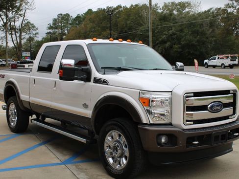 Used 2016 Ford F350 King Ranch w/ King Ranch w/Chrome Package image 6