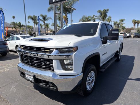 Used 2022 Chevrolet Silverado 2500 LT w/ LPO, Dark Essentials Package RWD image 4