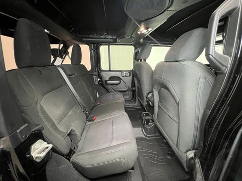 Used 2023 Jeep Wrangler Willys image 8