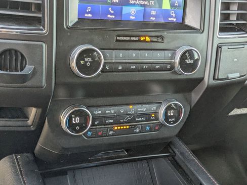 Used 2021 Ford Expedition King Ranch image 18