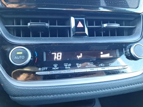 Used 2023 Toyota Corolla SE image 27