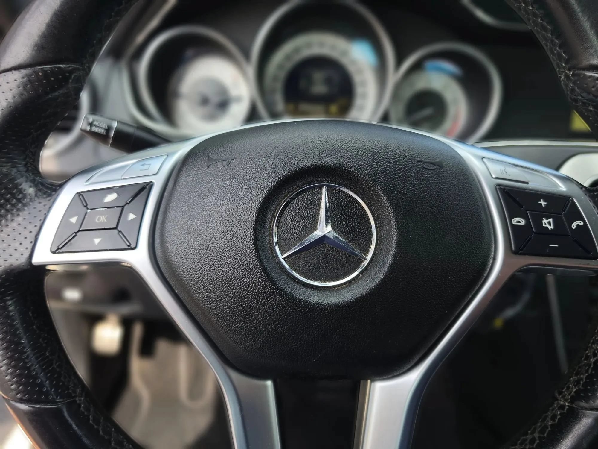 Used 2012 Mercedes-Benz C 300 4MATIC Sedan image 16