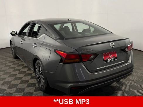 Used 2024 Nissan Altima 2.5 SV image 6