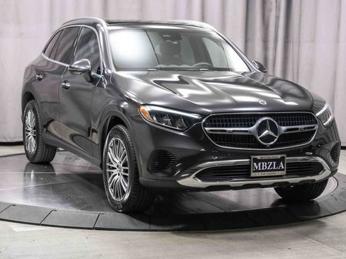 Certified 2026 Mercedes-Benz GLC 300 image 5