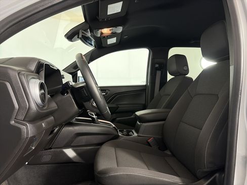 Certified 2024 Chevrolet Colorado LT w/ LT Convenience Package II AWD/4WD image 6