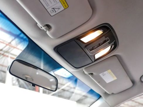 Used 2020 Kia Sorento L image 25