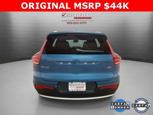 Used 2025 Volvo XC40 B5 Core image 5