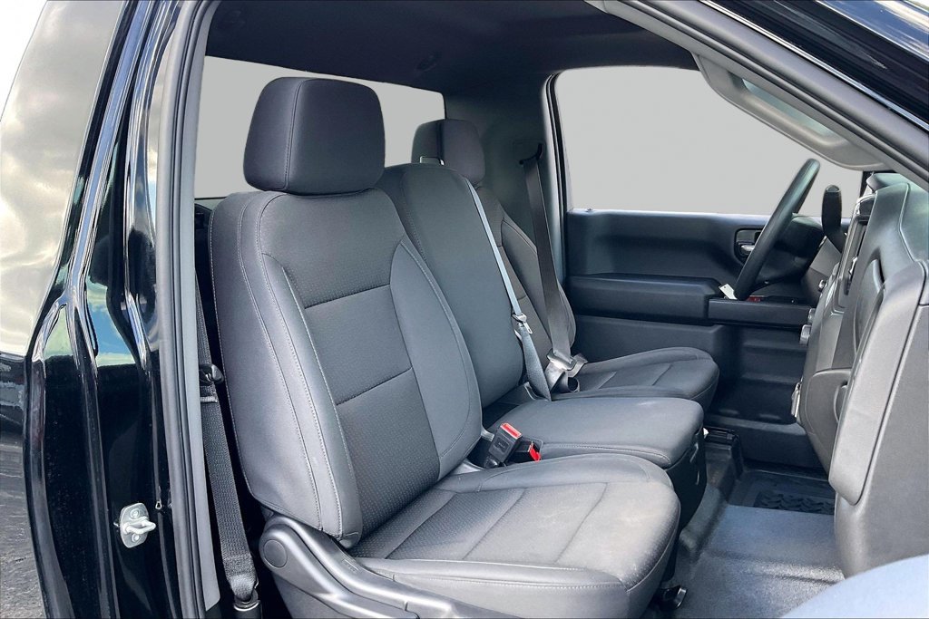 Used 2025 Chevrolet Silverado 1500 W/T w/ WT Safety Package AWD/4WD image 16