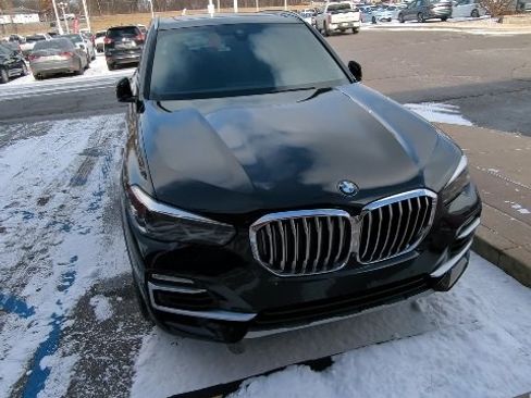 Used 2020 BMW X5 xDrive40i w/ Premium Package image 4
