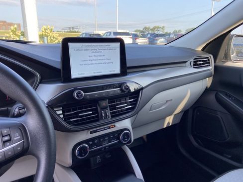 Used 2025 Ford Escape Active FWD image 29