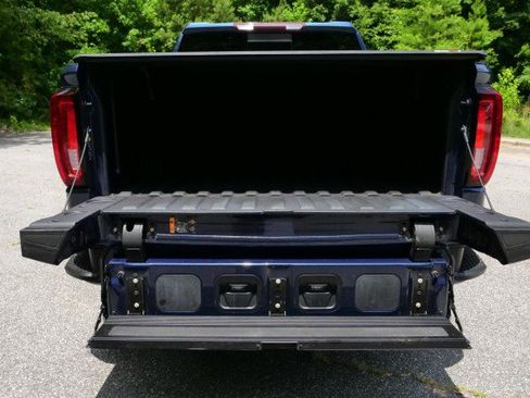 Used 2022 GMC Sierra 1500 Denali w/ Driver Alert Package II AWD/4WD image 12