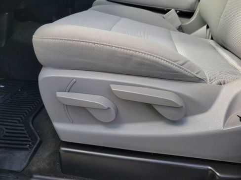 Used 2018 Chevrolet Silverado 1500 Custom w/ Custom Convenience Package image 20