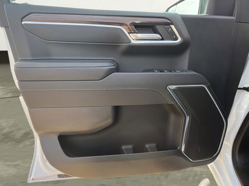 Used 2023 Chevrolet Silverado 1500 RST w/ Rally Edition AWD/4WD image 16