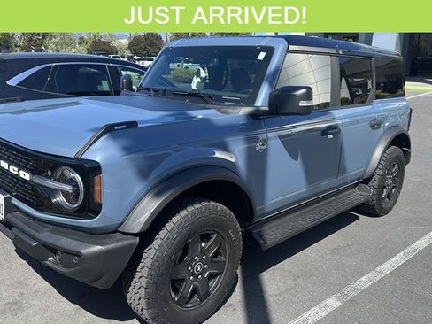 Certified 2025 Ford Bronco Outer Banks AWD/4WD image 1