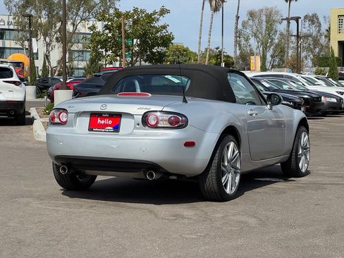 Used 2006 MAZDA MX-5 Miata Sport RWD image 32