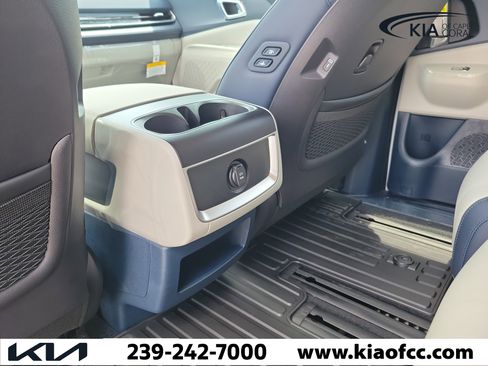 New 2026 Kia Carnival EX FWD image 15