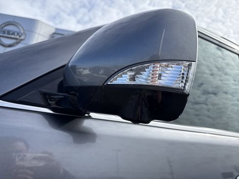 Used 2023 Nissan Armada SL image 17