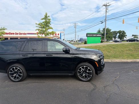 Used 2026 Chevrolet Tahoe RST w/ Comfort Package AWD/4WD image 17