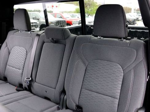 New 2026 RAM 1500 Express image 19