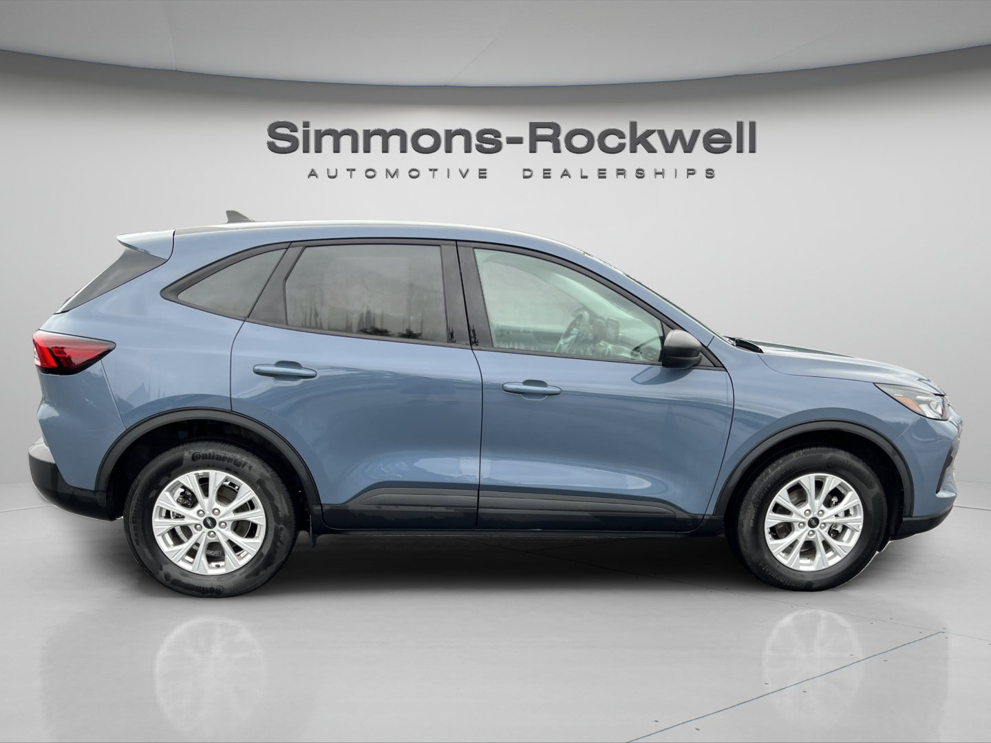Used 2025 Ford Escape Active AWD/4WD image 6