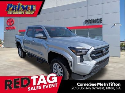 New 2025 Toyota Tacoma SR5