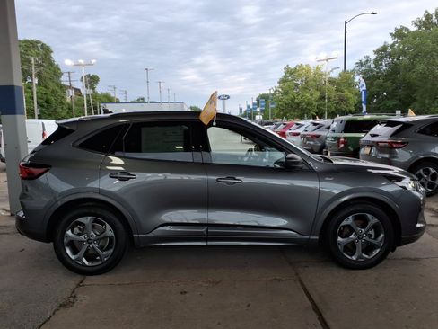 Certified 2024 Ford Escape ST-Line FWD image 2