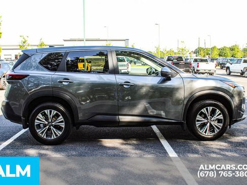 Used 2022 Nissan Rogue SV FWD image 8