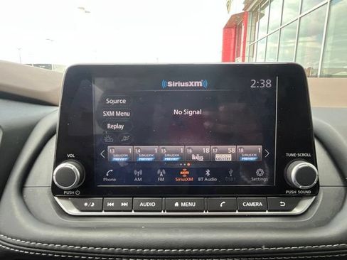 Used 2023 Nissan Rogue SV w/ SV Premium B Package FWD image 15