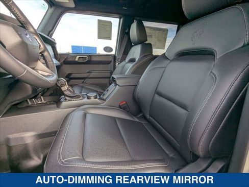 New 2025 Ford Bronco Badlands image 12