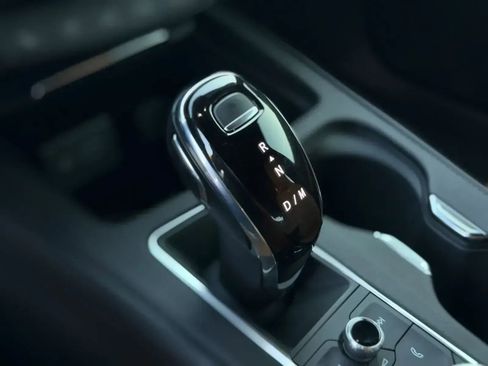 Used 2023 Cadillac XT4 Premium Luxury w/ Enhanced Visibility Package image 21