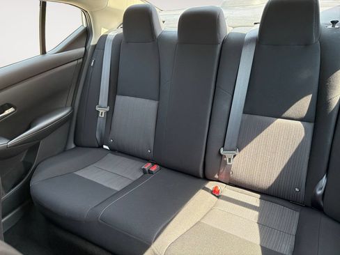 Used 2023 Nissan Sentra SV FWD image 13