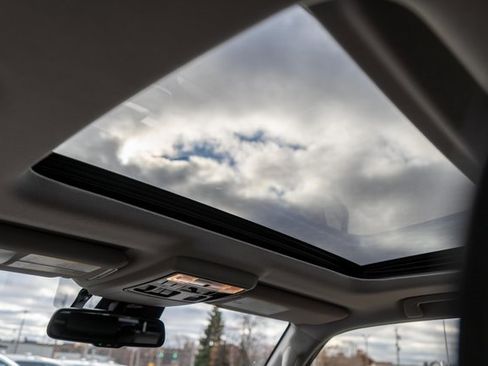 Used 2023 Toyota 4Runner SR5 Premium image 13