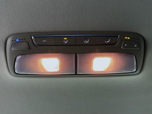 Used 2020 Kia Telluride LX image 24