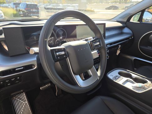 New 2026 Hyundai Ioniq 9 Calligraphy image 15