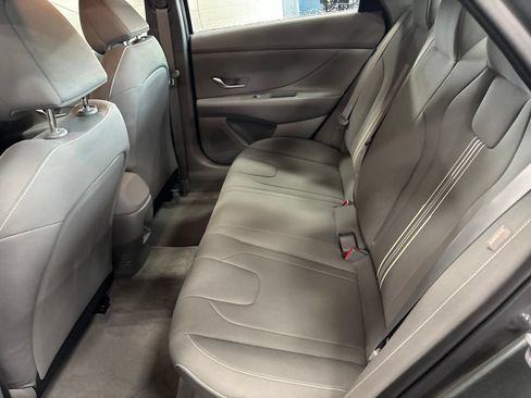 Used 2024 Hyundai Elantra SEL FWD image 14