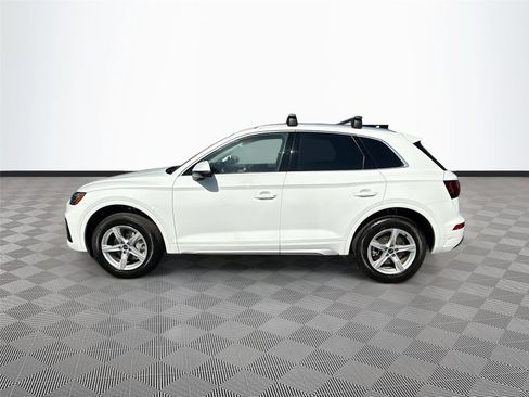 Certified 2023 Audi Q5 2.0T Premium w/ Convenience Package AWD/4WD image 4