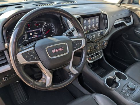 Used 2022 GMC Terrain SLT w/ Infotainment Package II image 29