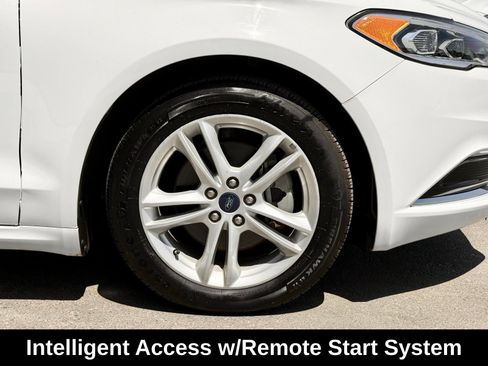 Used 2018 Ford Fusion SE w/ Equipment Group 602A FWD image 11