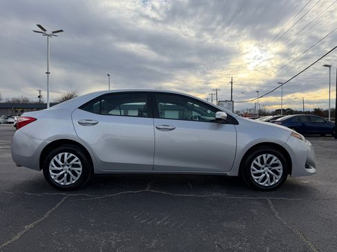 Used 2019 Toyota Corolla L image 4